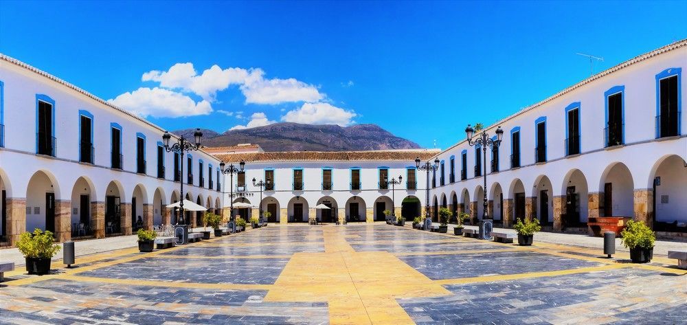 Hotel Don Miguel Plaza بيرجا المظهر الخارجي الصورة