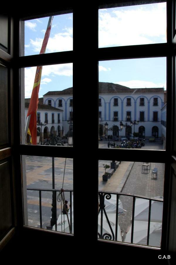 Hotel Don Miguel Plaza بيرجا المظهر الخارجي الصورة